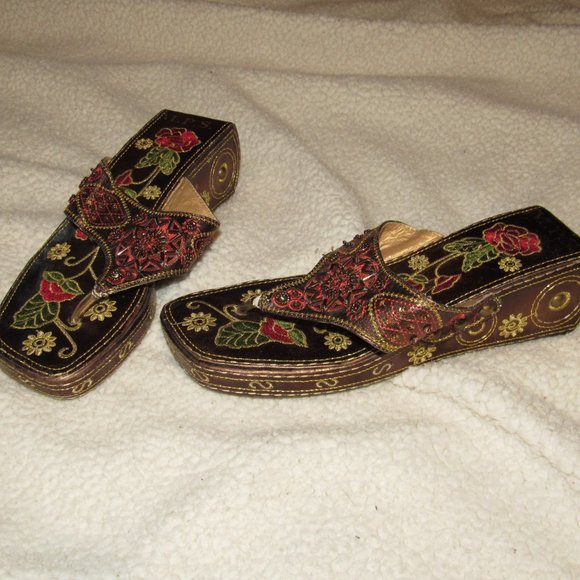 MPS Shoes, Size 6/7 Bronze Colorful Eye Catching! - Picture 2 of 7